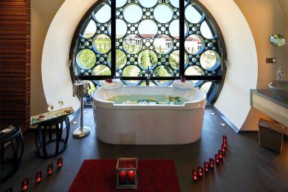 Hoteles para San Valentín en Barcelona con jacuzzi con vistas al viñedo