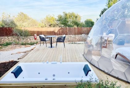 Hoteles para parejas con jacuzzi bajo las estrellas en Castellón