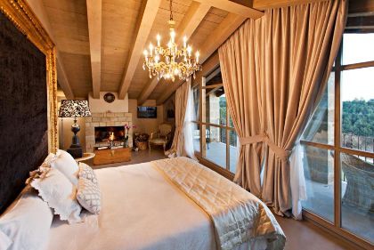 Hoteles para parejas en Cataluña con chimenea en la habitación